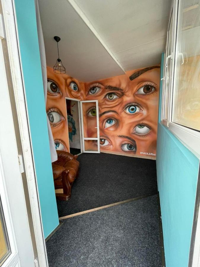 All Eyes Hostel Kamianets-Podilsky Extérieur photo