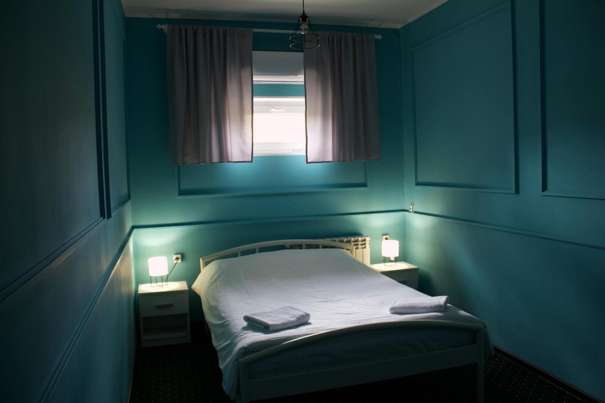 All Eyes Hostel Kamianets-Podilsky Extérieur photo