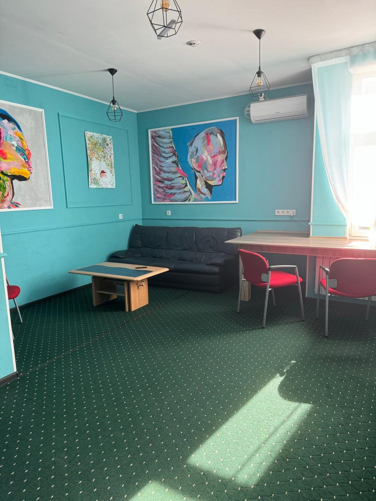 All Eyes Hostel Kamianets-Podilsky Extérieur photo