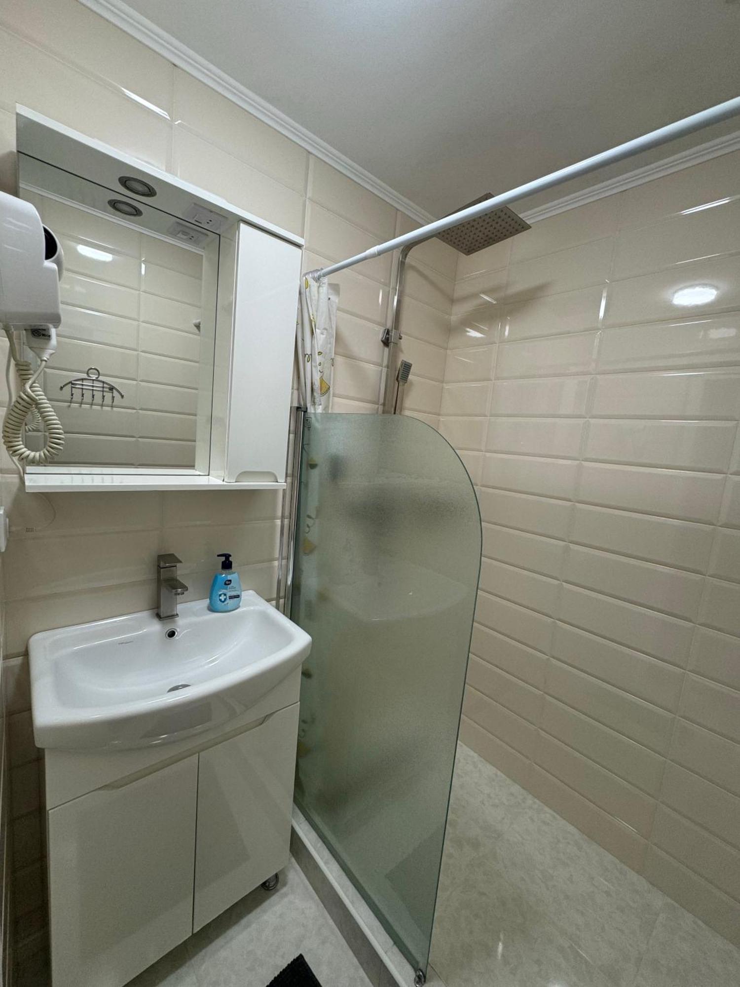 All Eyes Hostel Kamianets-Podilsky Extérieur photo